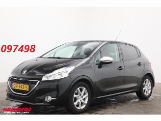 škoda osobní automobily Peugeot 208 1.2 PureTech Style Airco Cruise 148.418 km! 2015/5