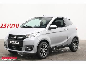 skadebil brommobiel Aixam e Coupé Premium Elektrisch Moped Leder Camera 1.331 km! 2023/1