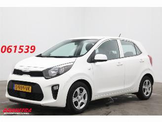 krockskadad bil auto Kia Picanto 1.0 DPi ComfortLine WASSER Airco Bluetooth Cruise 66.358 km! 2023/5