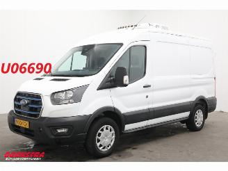 krockskadad bil bedrijf Ford  350 L2H2 Trend 68 kWh Konvekta Dolphin Navi Clima Cruise SHZ 2024/5