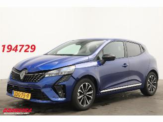 Unfallwagen Renault Clio 1.6 E-Tech Full Hybrid 145 techno LED Navi Clima Cruise Camera PDC 8.139 km! 2025/8