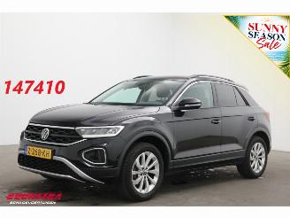 Unfallwagen Volkswagen T-Roc 1.0 TSI Life Virtual ACC Apple/Android Camera 24.136 km! 2024/4