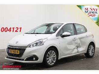 škoda osobní automobily Peugeot 208 1.2 PT. 110 Signature Clima PDC Mirrorlink Camera 93.920 km! 2019/1