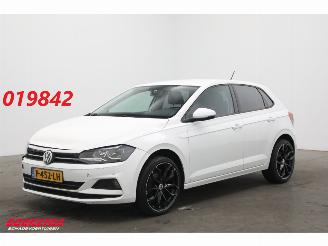 Schadeauto Volkswagen Polo 1.0 TSI DSG Comfortline 5-drs Airco Cruise Bluetooth 2017/11