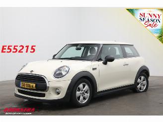 Unfallwagen Mini One 1.5 3-drs Cruise Navi Bluetooth LMV 2018/4