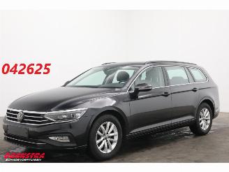 Unfallwagen Volkswagen Passat Variant 2.0 TDI DSG Comfortline ACC Navi Clima Ergo Act. SHZ Apple/Android Camera PDC 2024/4