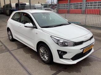 demontáž osobní automobily Kia Rio Rio IV (YB), Hatchback, 2017 1.0i T-GDi 100 MHEV 2023/5
