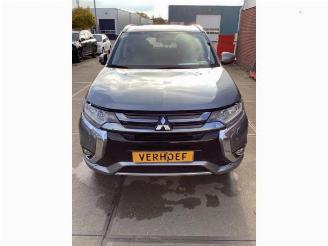 Coche siniestrado Mitsubishi Outlander Outlander (GF/GG), SUV, 2012 / 2022 2.0 16V PHEV 4x4 2016/12