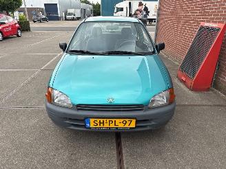 krockskadad bil auto Toyota Starlet  1997/10