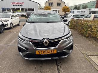 demontáž osobní automobily Renault Arkana Arkana (RJLL), SUV, 2020 1.6 E-Tech 145 16V 2021/10