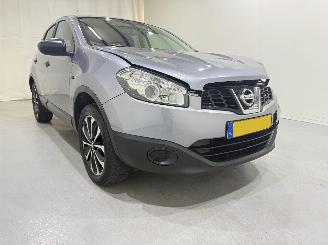 Auto incidentate Nissan Qashqai 1.6 Visia Navi/Airco 2010/11
