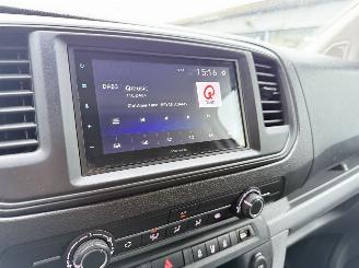 Toyota Proace Compact 1.5 D-4D Cool Comfort picture 23