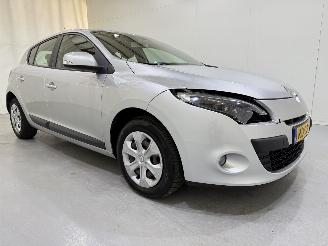 skadebil auto Renault Mégane HB 1.5 dCi FAP Dynamique 2011/11