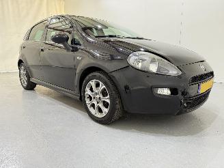 krockskadad bil auto Fiat Punto 0.9 TwinAir Turbo 100 Lounge 2015/6