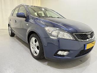 skadebil auto Kia Cee d SW 1.4 CVVT Navigator Plus 2012/4