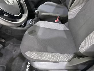 Toyota Aygo HB 1.0 VVT-i Airco NAP picture 29
