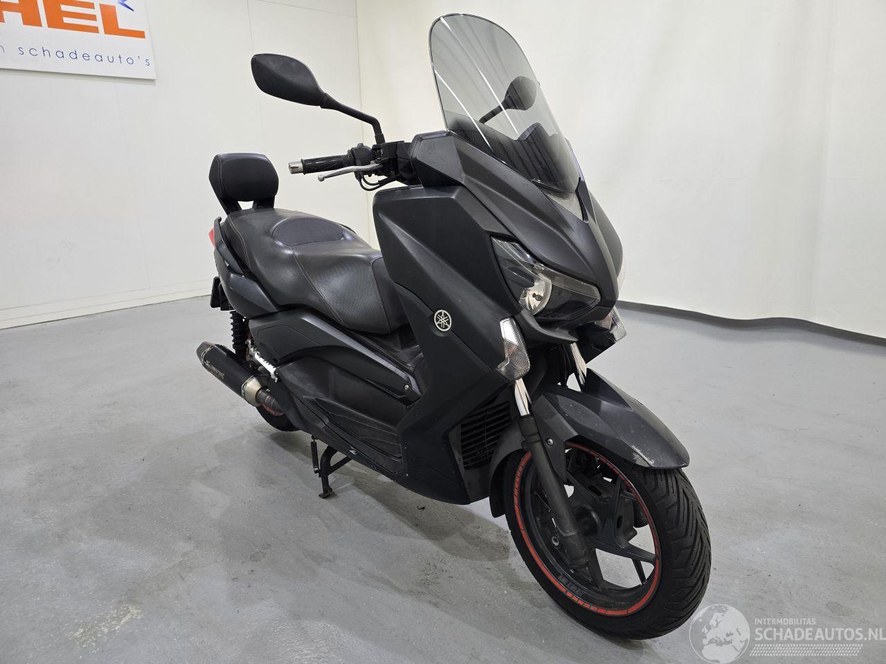 Yamaha X-Max 250 ABS