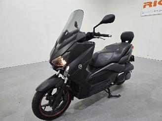 Yamaha X-Max 250 ABS picture 3