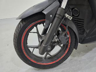 Yamaha X-Max 250 ABS picture 11