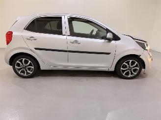 Kia Picanto 1.0 Comfortline Clima/Navi picture 14
