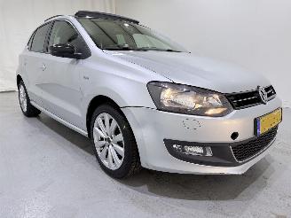 Vaurioauto  passenger cars Volkswagen Polo HB 1.2 Trend Edition Pano/Airco 2012/7