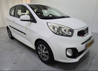 skadebil auto Kia Picanto 1.2 CVVT Plus Pack 3Drs AC NAP 2012/4