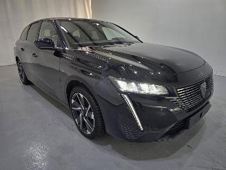 krockskadad bil auto Peugeot 308 SW 1.6 Hybrid 180 EAT8 Allure Pack 132Kw Bjr.2024 2024/1