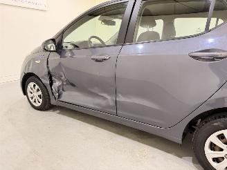 Hyundai I-10 HB 1.0i Blue Go! Navi/Clima picture 10