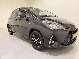Vaurioauto  passenger cars Toyota Yaris HB 1.5 VVT-i Hybrid Clima 2018/3