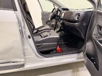 Toyota Yaris HB 1.5VVT-i HEV Y20 Automaat picture 17