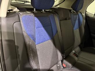 Lynk & Co 01 1.5 Plug-in Hybrid Pano/Apple picture 36