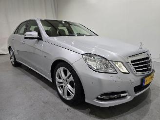 uszkodzony samochody osobowe Mercedes E-klasse 200 CGI Avantgarde AUT 135Kw Bjr.2011 2011/11