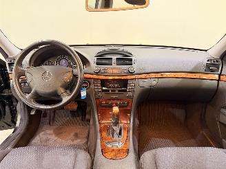Mercedes E-klasse Sedan E200 K Avantgarde Aut picture 10