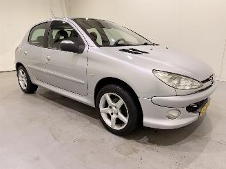 krockskadad bil auto Peugeot 206 HB 1.4i Air-Line CLIMA/NAP 2008/1