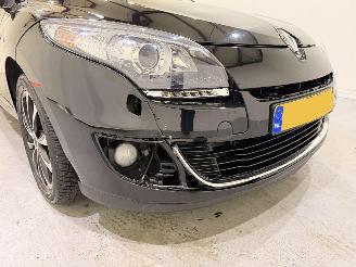 Renault Mégane Estate 1.5 dCi BOSE Pano/Clima picture 9