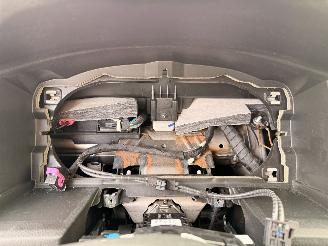 Volkswagen Golf VII e-Golf Limited 100kW picture 9