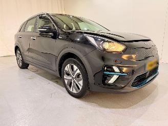 Schadeauto Kia e-Niro DynamicLine 64kWh 2020/10