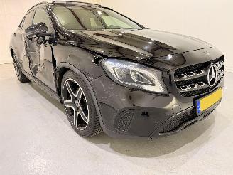 Voiture accidenté Mercedes GLA 220 4Matic Premium Plus AMG Aut7 2017/12