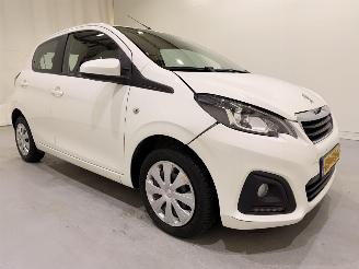 Damaged car Peugeot 108 HB 1.0 e-VTi Active Airco 2016/12