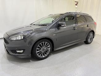 Ford Focus Wagon ST-Line 140 EcoBoost picture 15