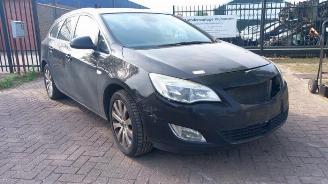 rozbiórka samochody osobowe Opel Astra Astra J Sports Tourer (PD8/PE8/PF8), Combi, 2010 / 2015 1.7 CDTi 16V 2011/6