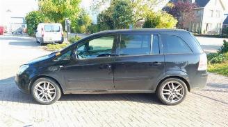 Opel Zafira  picture 4