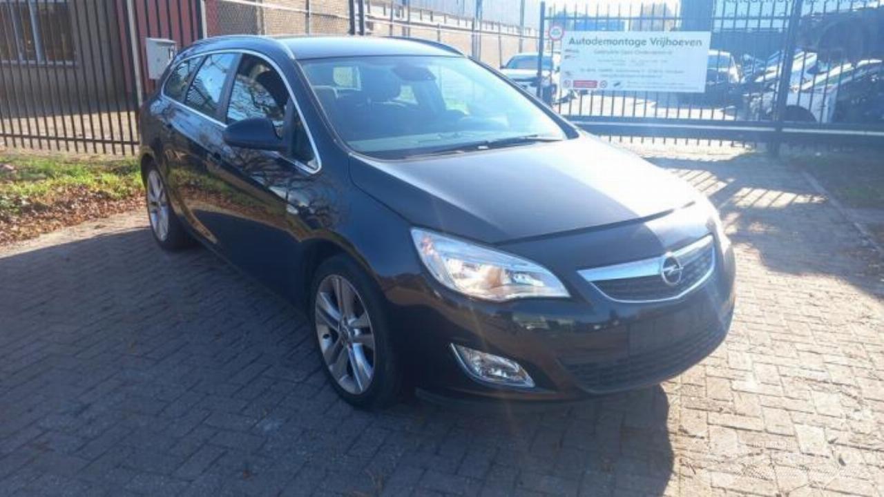 Opel Astra Astra J Sports Tourer (PD8/PE8/PF8), Combi, 2010 / 2015 1.4 Turbo 16V