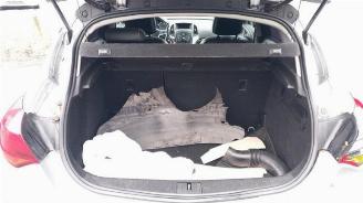 Opel Astra Astra J (PC6/PD6/PE6/PF6), Hatchback 5-drs, 2009 / 2015 1.4 Turbo 16V picture 15