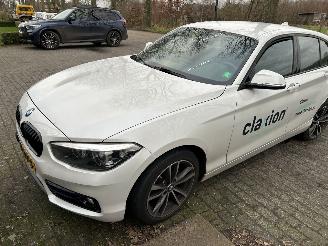 Schadeauto BMW 1-serie 118i  Automaat 2019/1