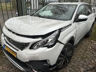Auto incidentate Peugeot 5008 1.2 PureTech Allure 2017/7