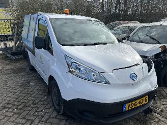 Nissan  e-NV 200 Business met vuilniswagentje met kiepbak picture 4