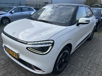 krockskadad bil auto DongFeng DS 4 Box Launch Edition Automaat   42.3 kWh  / 70 kW   ( 1717 KM ) 2025/1
