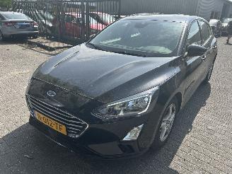 Damaged car Ford Focus 1.0 EcoBoost Trend Edition Business   5 Drs 2022/1