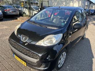 Unfallwagen Peugeot 107 1.0  3 Drs 2010/7
